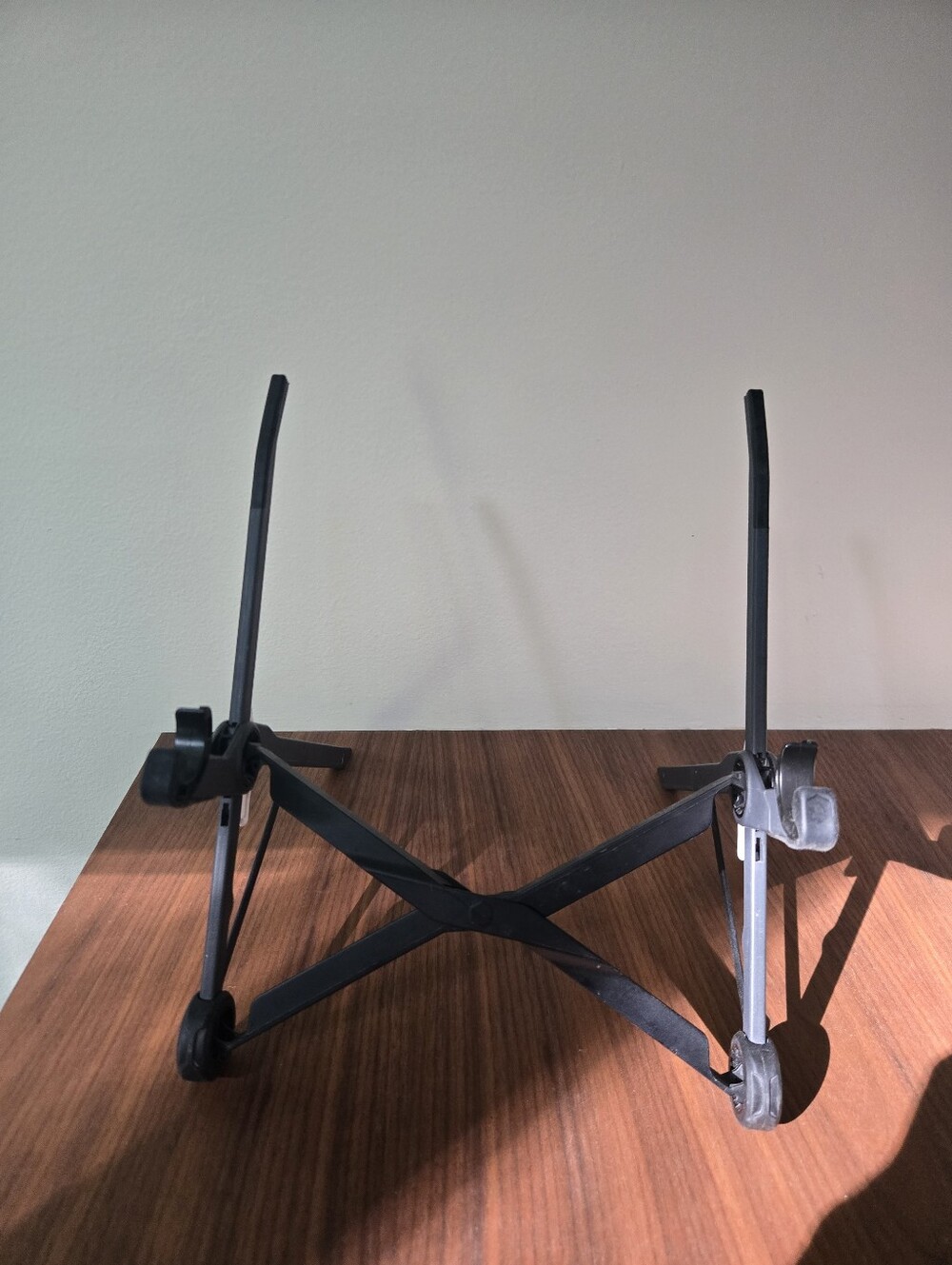 Roost Portable & Foladable Laptop Stand